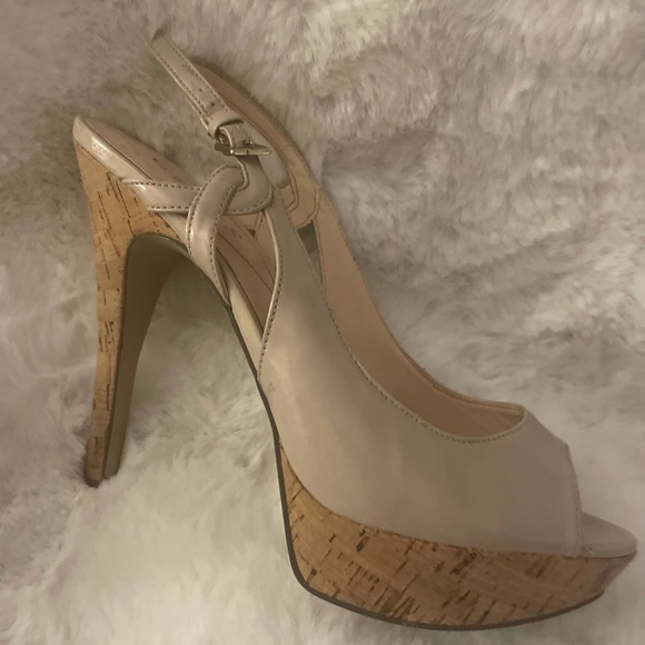 Guess open-toed cork platform stilettos size 7 - Picture 5 of 10